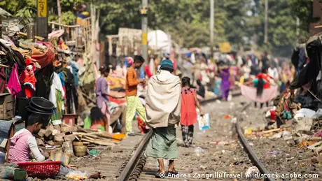 NUR FÜR DW AKADEMIE | Indien Kolkata homeless